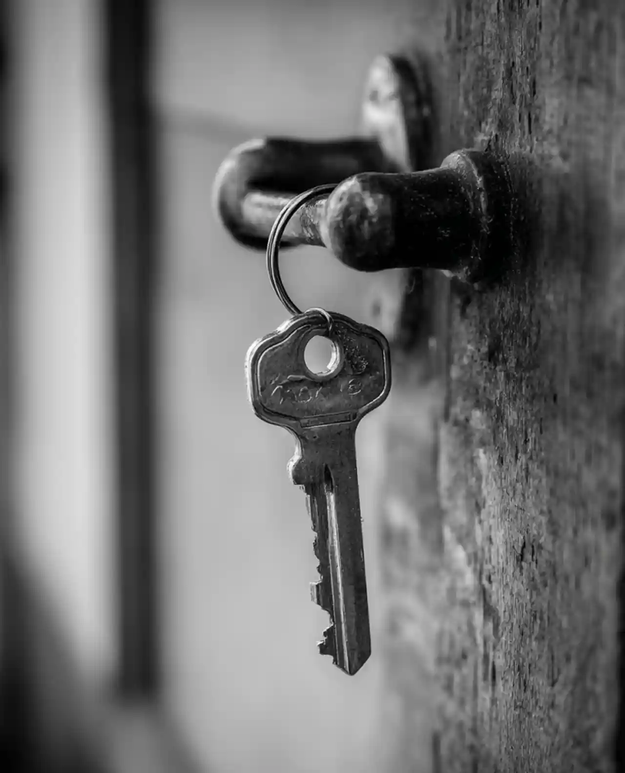 return keys to landlord